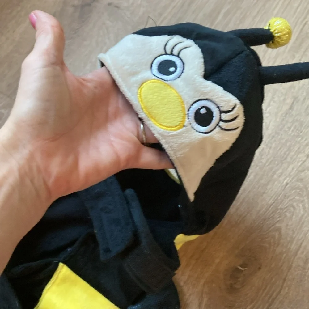 Small dog Halloween bumblebee costume, new
